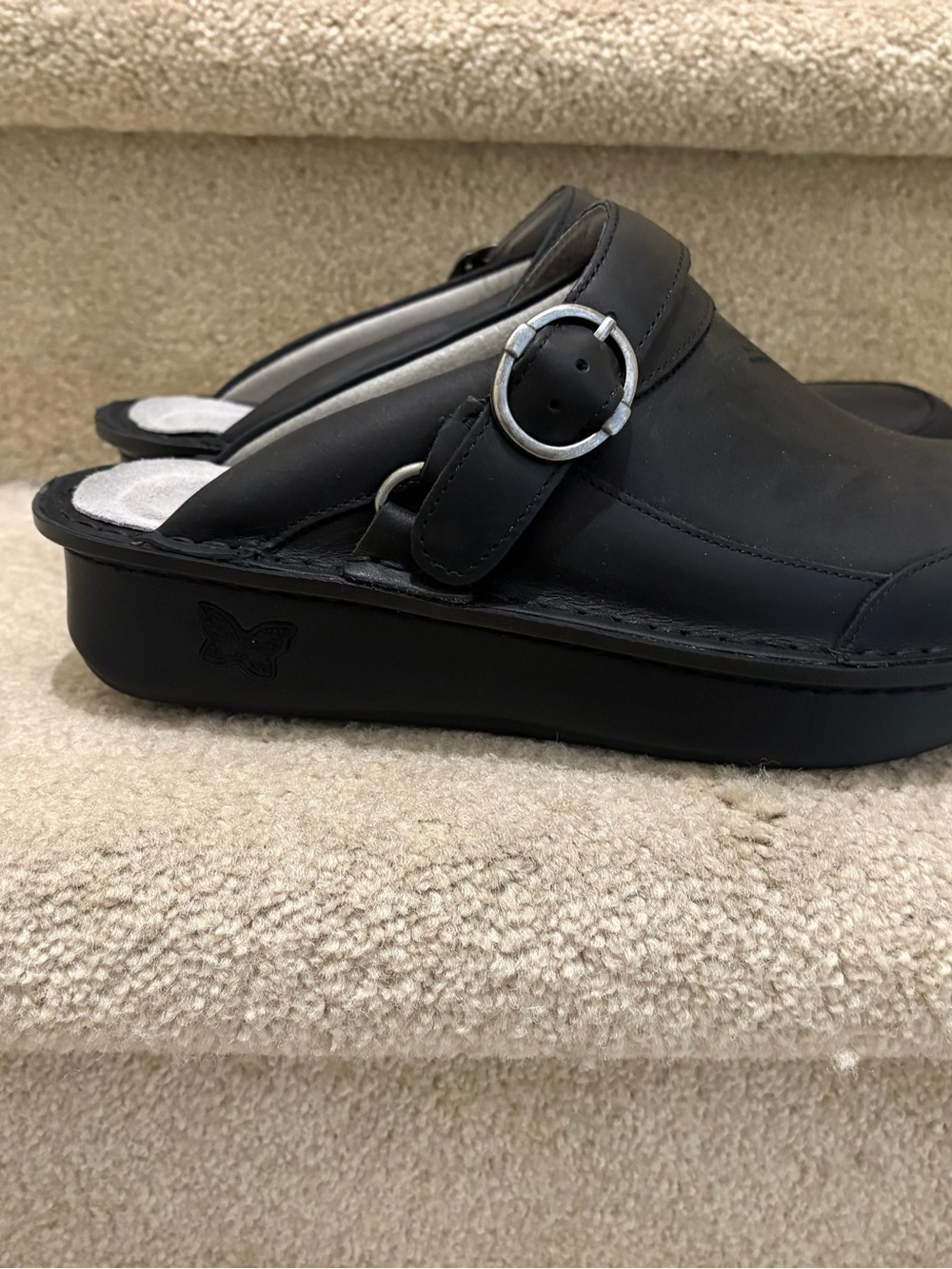 Alegria Women’s Black Leather Slip-On Clogs with Buckle - Picture 4 of 16